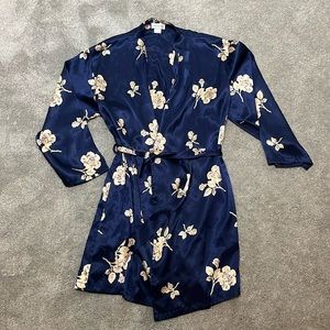 Jonws & New York Silk Robe